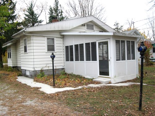 Property photo 13 - 2 Bedroom, 2 Bath, 2 Kitchen Home